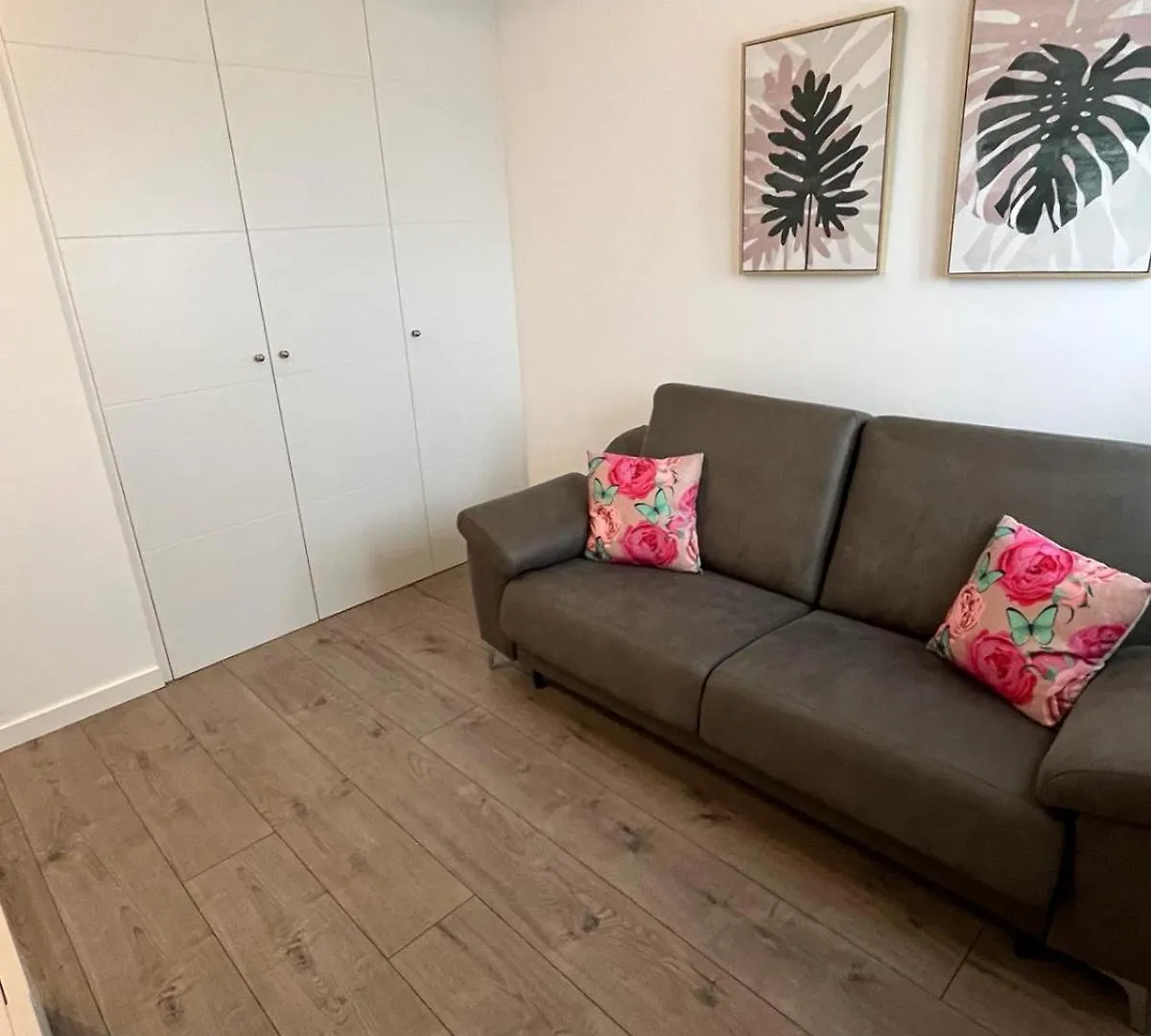 Apartamento Torre D'Arenas, Playa Victoria, Piscina Y Parking Cádiz España