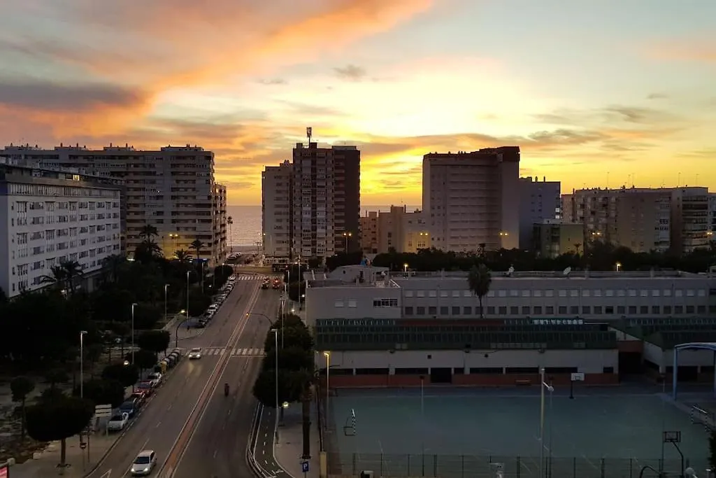 Apartamento Torre D'Arenas, Playa Victoria, Piscina Y Parking Cádiz